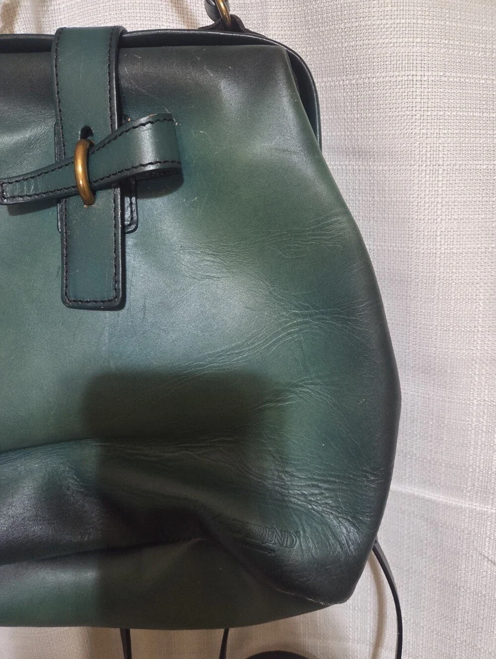 OLD TREND Leather Pamela Backpack